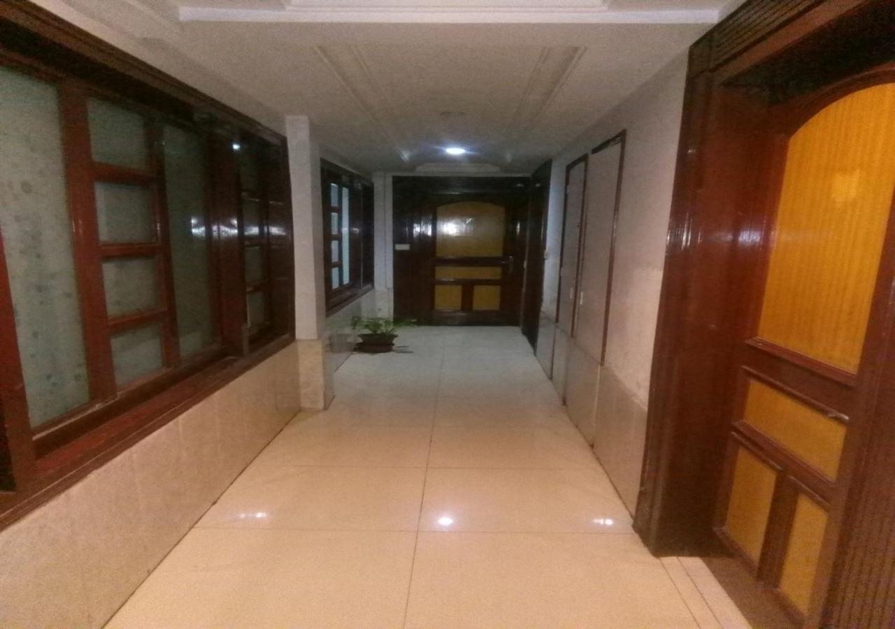 Hotel Monsoon Palace Guwahati Luaran gambar
