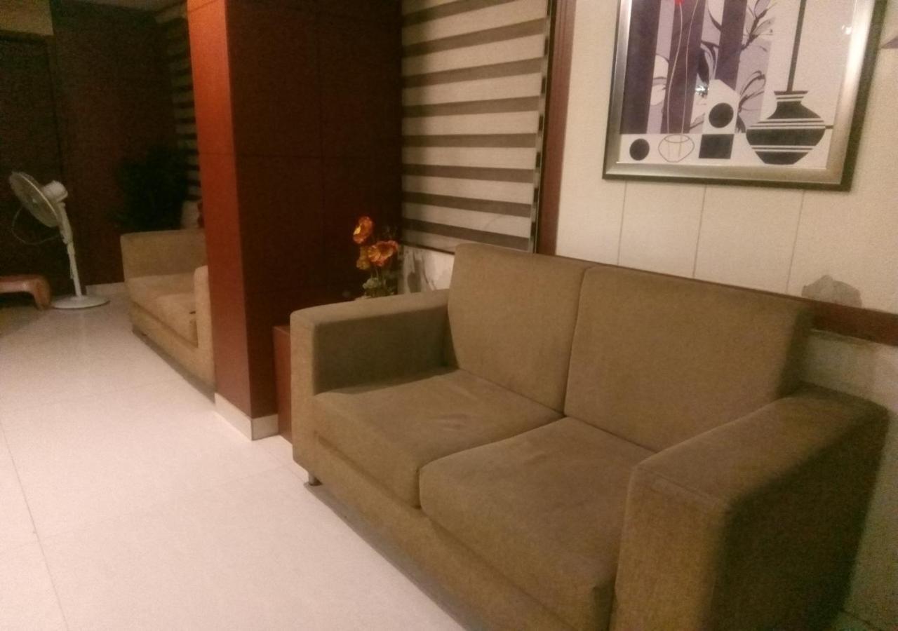 Hotel Monsoon Palace Guwahati Luaran gambar